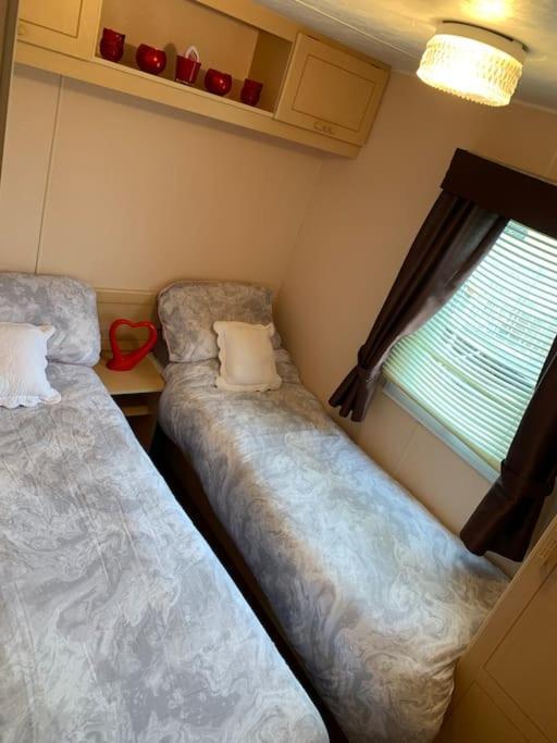 6 Berth Caravan On Sealands Site. Double Glazing Villa Ingoldmells Buitenkant foto