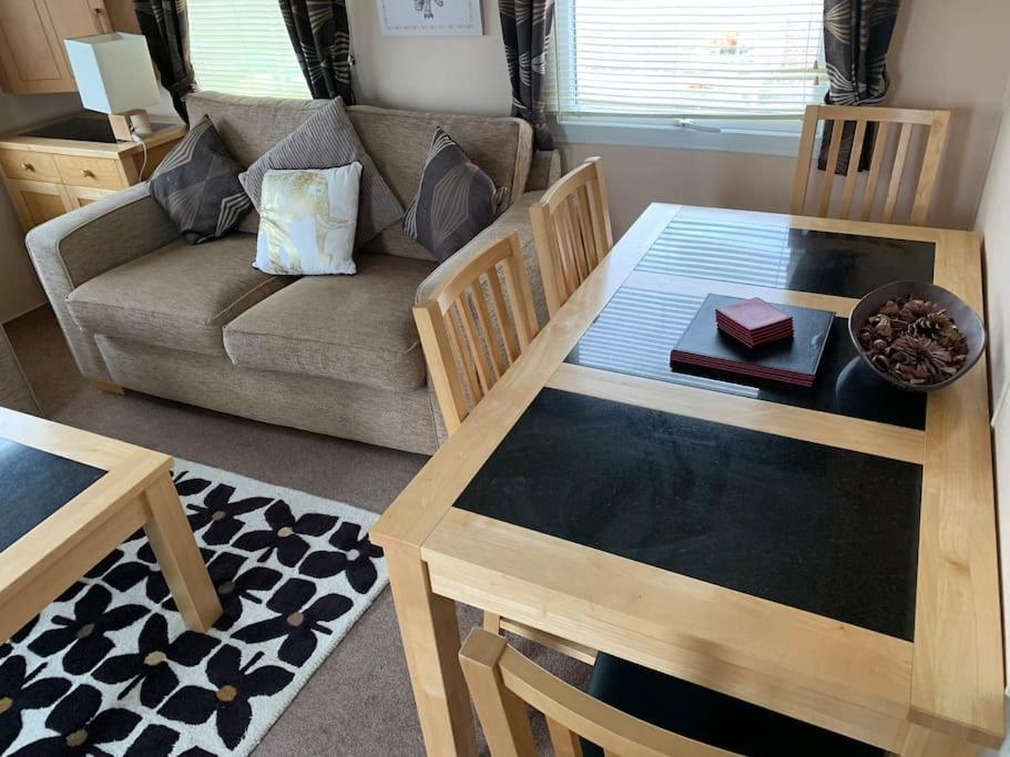 6 Berth Caravan On Sealands Site. Double Glazing Villa Ingoldmells Buitenkant foto